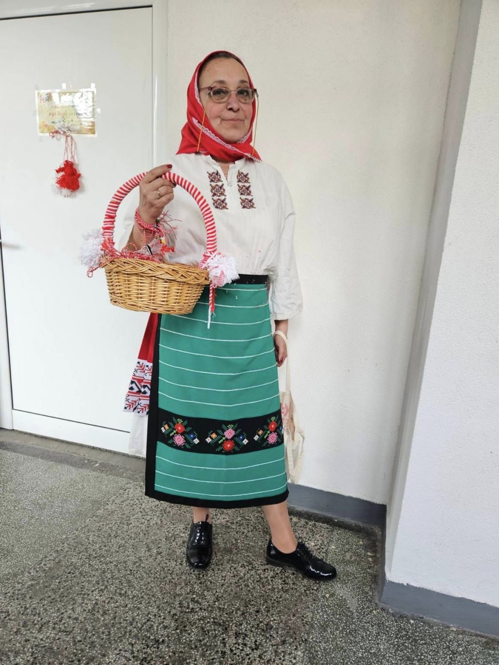 Баба Марта дойде в ОУ "Св. Климент Охридски" 9